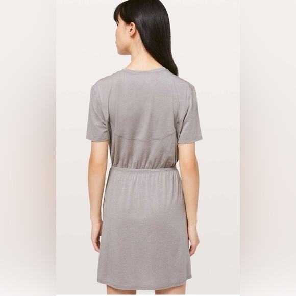 NWT Lululemon Unwind Your Mine Dress Dark Chrome White Size 2 - Picture 3 of 12